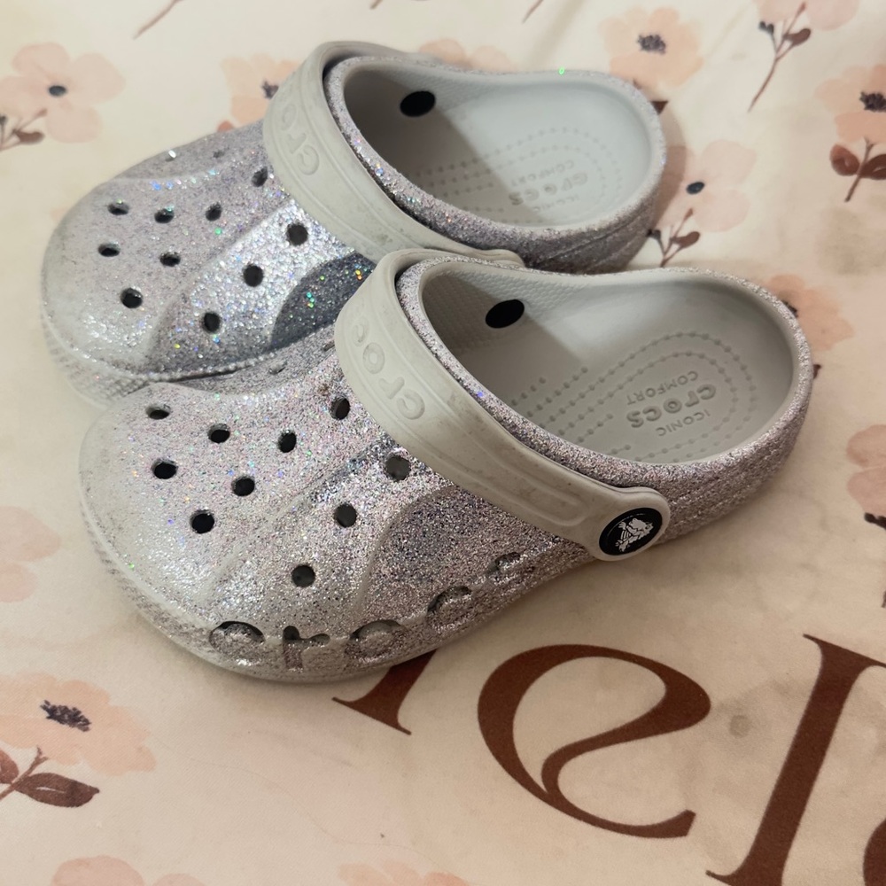 CROCS Kids Silver Sparkle Clogs